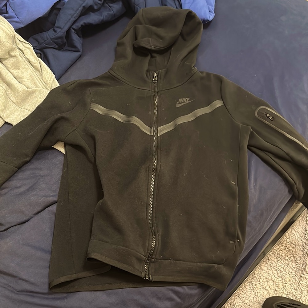 Nike tech fleece black, youth XL/ men’s XS